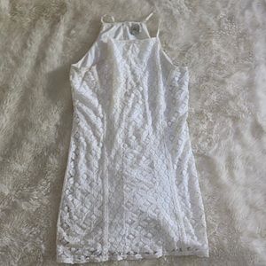 White lace dress 🤍